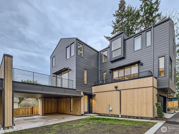 1327 N 185th C, Shoreline WA 98133