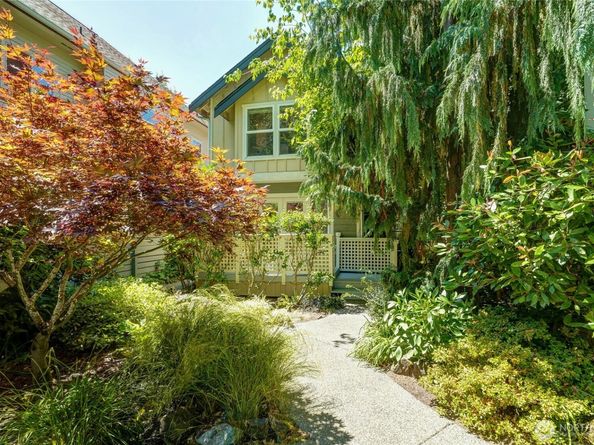 917 18th Avenue C, Seattle WA 98122