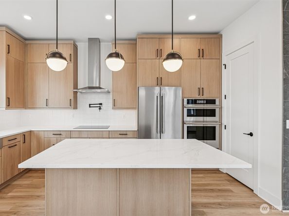 18805 99th Court NE E, Bothell WA 98011