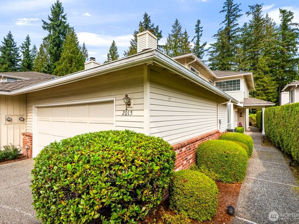 2015 Mill Pointe Drive SE, Mill Creek WA 98012