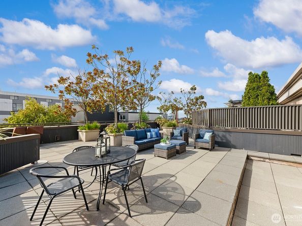 745 Bellevue Avenue E 401, Seattle WA 98102