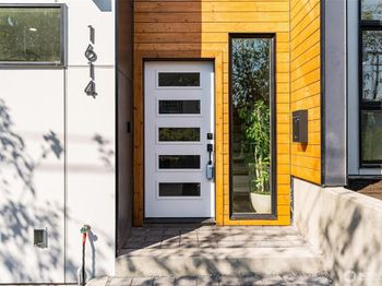 1614 S Juneau Street