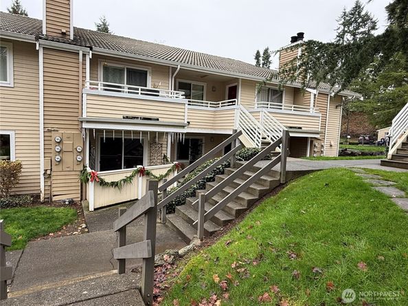 21301 52nd Avenue W B112, Mountlake Terrace WA 98043