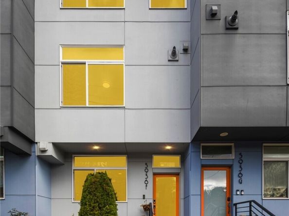 5936 S 36th Avenue F, Seattle WA 98118