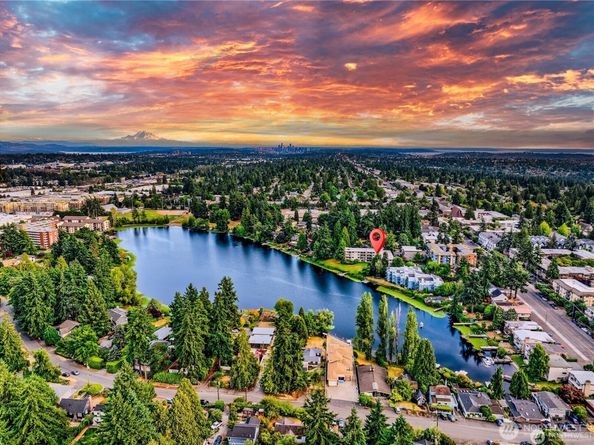 322 N 134th Street 203, Seattle WA 98133