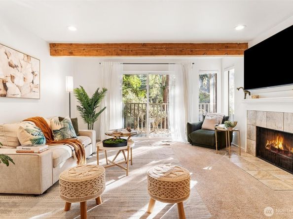 3905 108th Avenue NE B102, Bellevue WA 98004