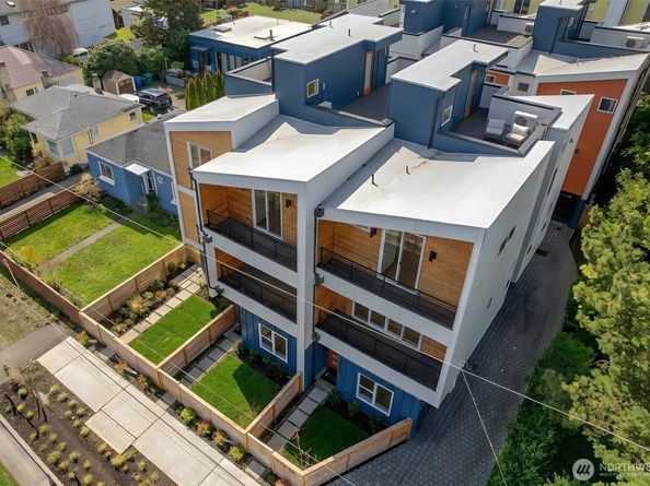 9020 13th Avenue NW C, Seattle WA 98117