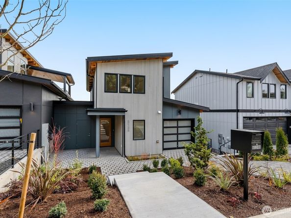 6038 50th Avenue NE B, Seattle WA 98115