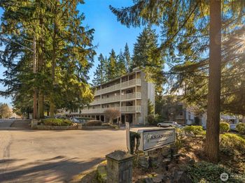 14527 NE 40th Street