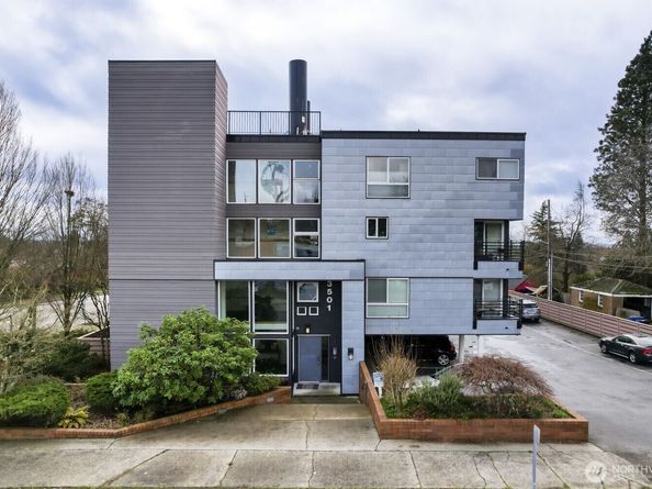 3501 SW Holden Street 303, Seattle WA 98126