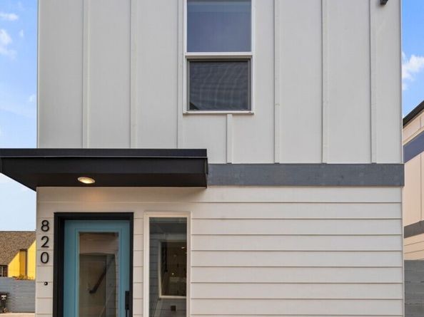 820 A S Sullivan Street, Seattle WA 98108