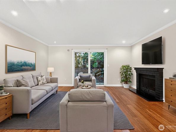 14010 NE 181st Place C102, Woodinville WA 98072