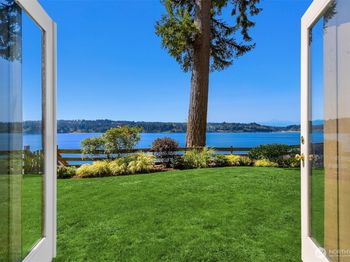 9549 Olympus Beach Road NE