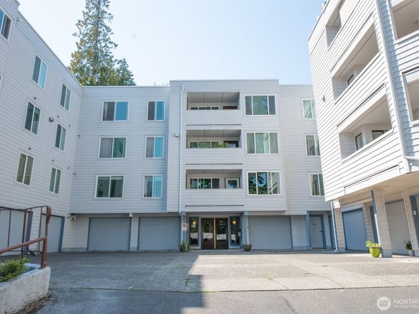 17417 Ashworth Avenue N 303, Shoreline WA 98133