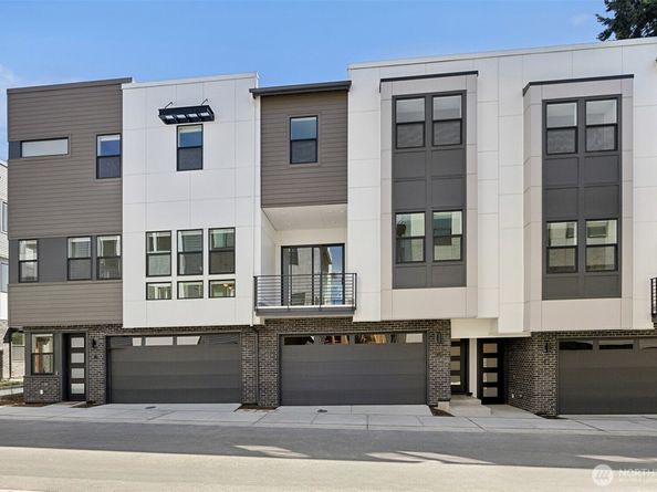 18814 99th Court NE B, Bothell WA 98011