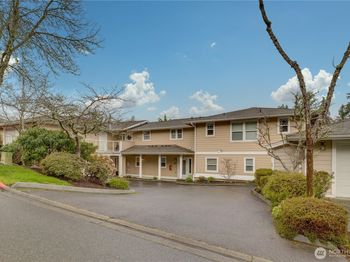 4423 Providence Point Place SE