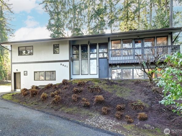 9901 NE 32nd Street, Bellevue WA 98004