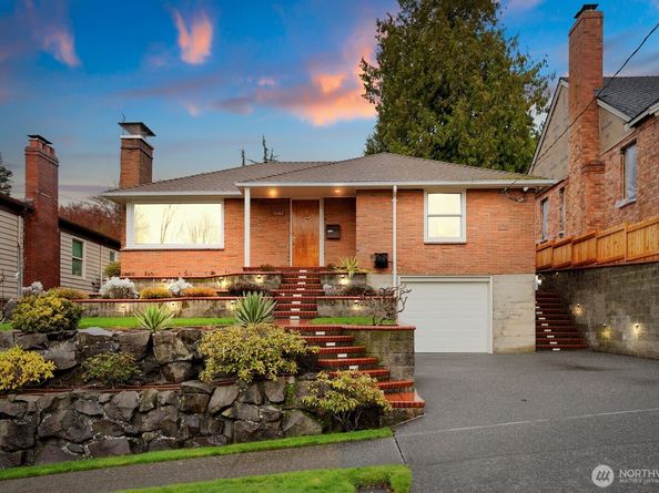 3542 43rd Avenue W, Seattle WA 98199