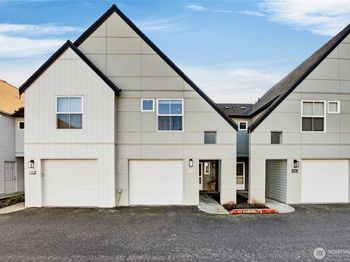 6615 S 239th Place