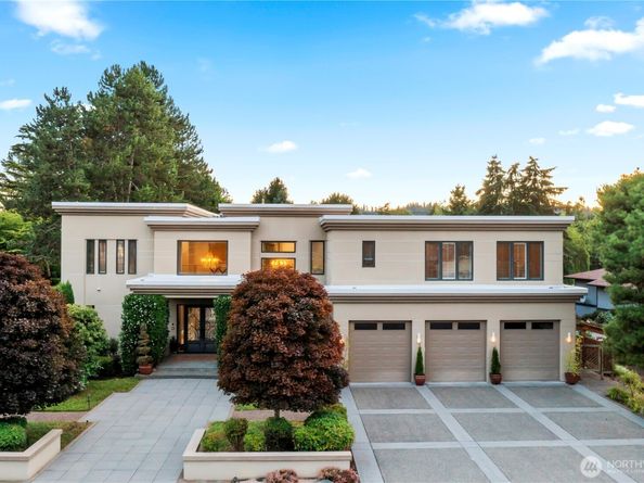2 Crescent Key SE, Bellevue WA 98006