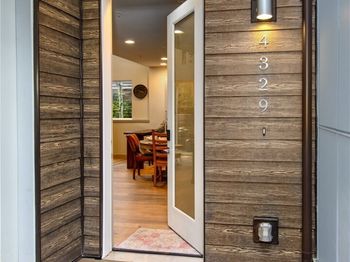 4329 Woodland Park Avenue N