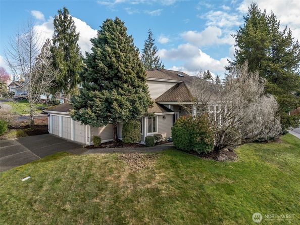 1704 Field Place NE, Renton WA 98059