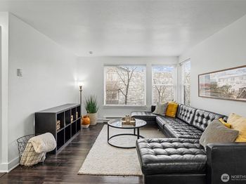 4111 Whitman Avenue N