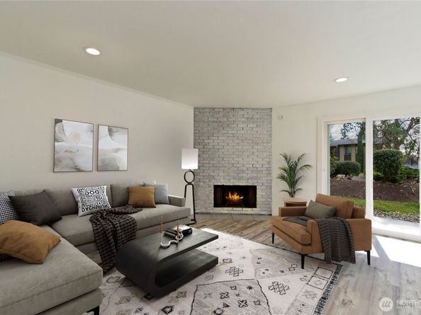 12515 NE 145th Place D127, Kirkland WA 98034