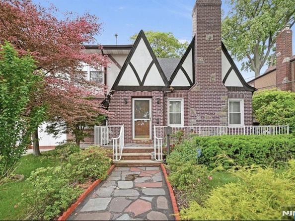 497 Oakdene Avenue, Ridgefield NJ 07657