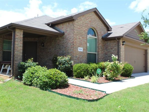 624  Yarborough Street , Crowley Texas 76036