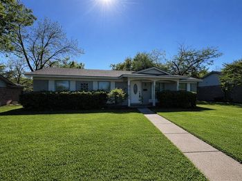 805  Brookshire Circle 