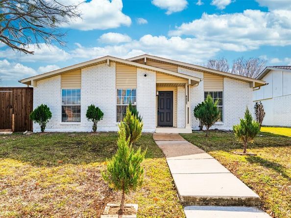 8822  Miami Drive , Rowlett Texas 75088