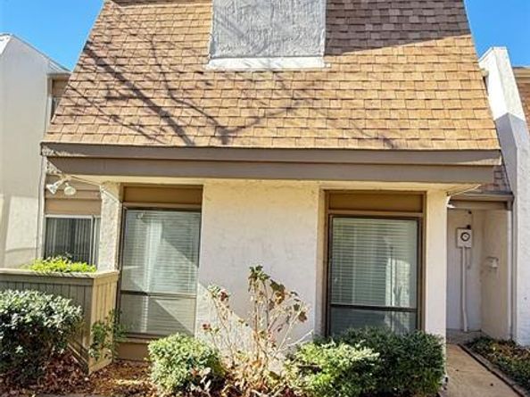 1850  Place One Lane , Garland Texas 75042