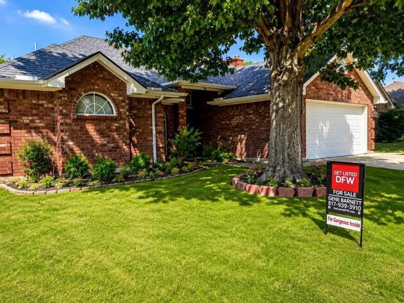 7305  Amber Drive , Watauga Texas 76148