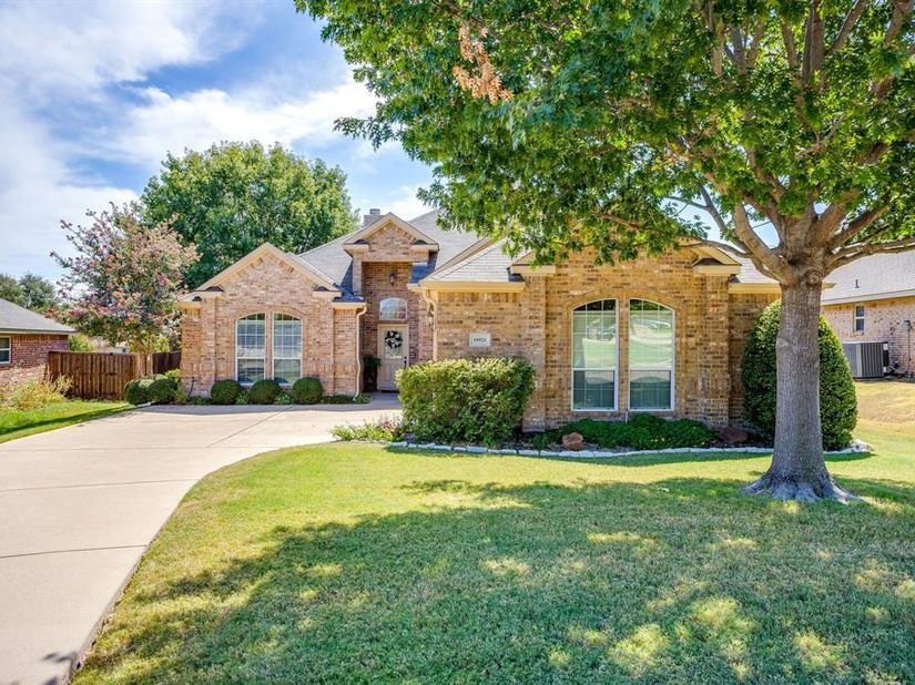 10521 N Haven Drive , Benbrook Texas 76126