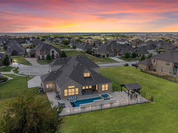 2427  Debracie Court 