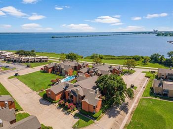 5909  Lake Hubbard Parkway 