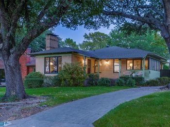 920  Bison Trail 