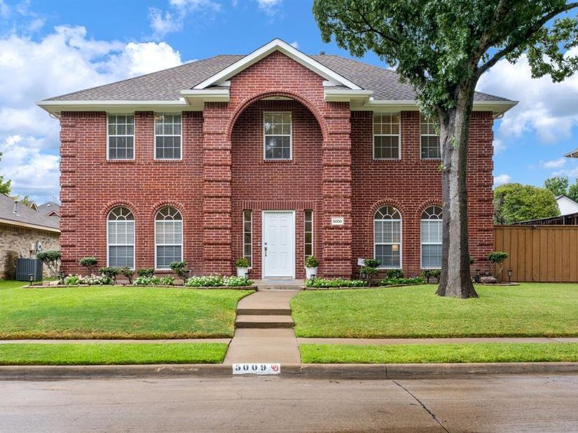 5009  Sandestin Court , Garland Texas 75044