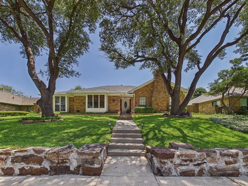 12316  Rockland Drive , Dallas Texas 75243