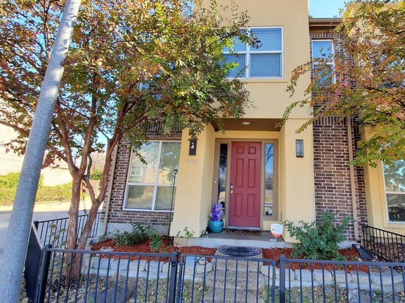 5402  Bexar Street , Dallas Texas 75215