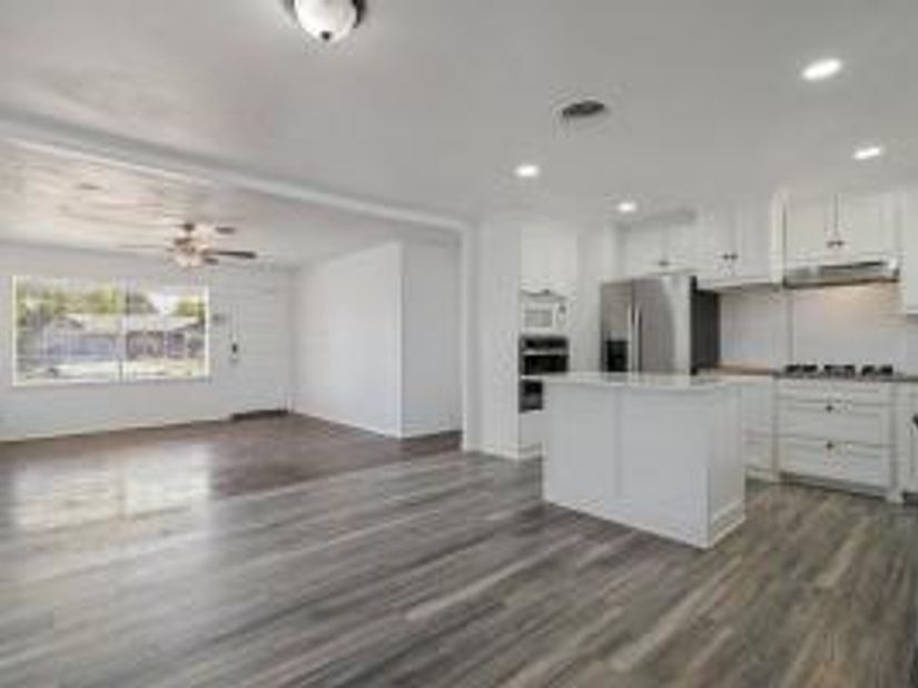 5803  Trio Lane , Dallas Texas 75241