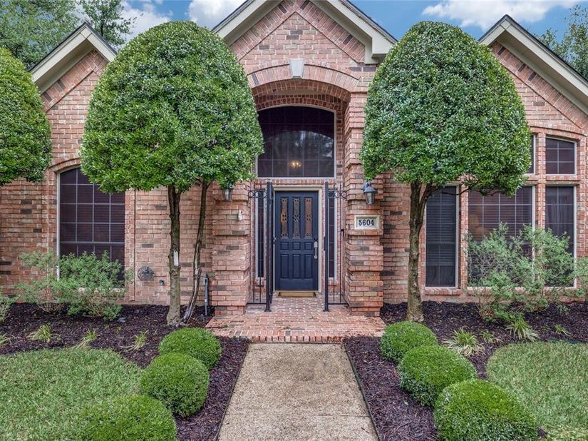 5604  Encore Drive , Dallas Texas 75240