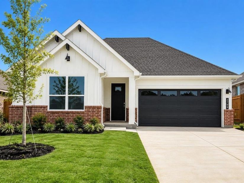 2709  FLYCATCHER Drive , Denton Texas 76205
