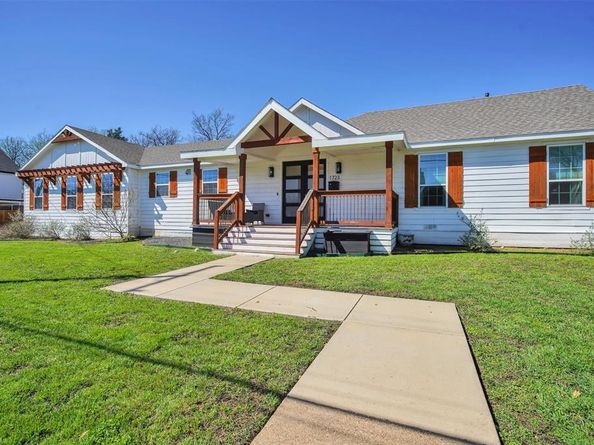 1723 N Edgefield Avenue , Dallas Texas 75208