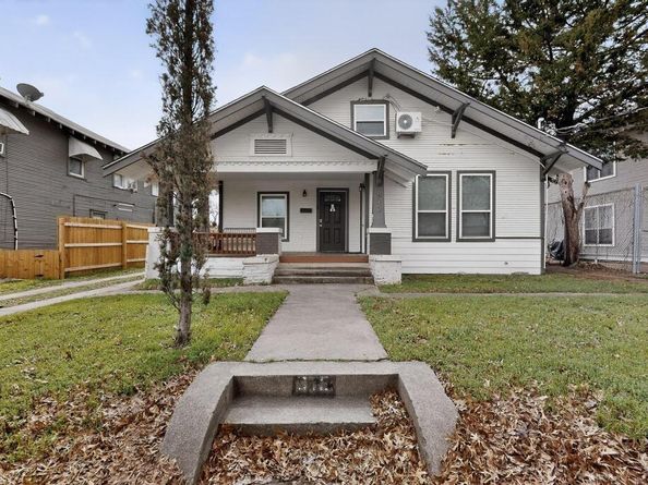 812  Centre Street , Dallas Texas 75208