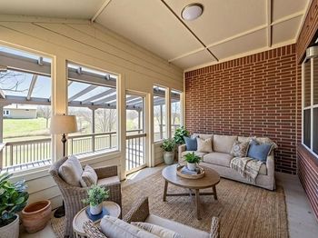 2121  Highland Drive 