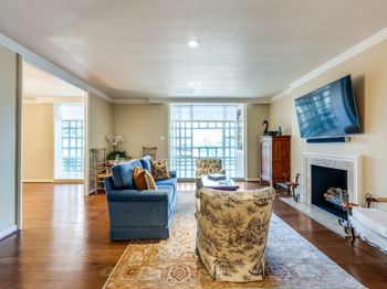 3525  Turtle Creek Boulevard 