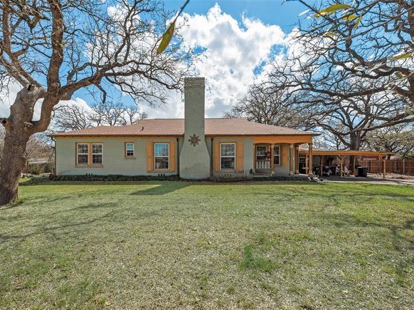 508  Martin Lane , Euless Texas 76040
