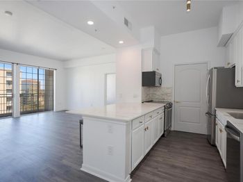 3225  Turtle Creek Boulevard 